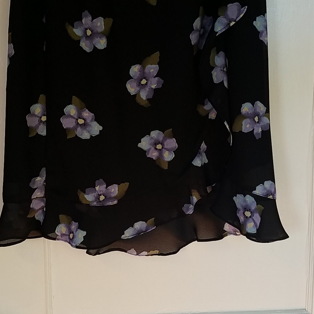 Kathy Ireland Floral skirt Size Small - Picture 3 of 7